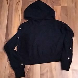 Black hoodie crop